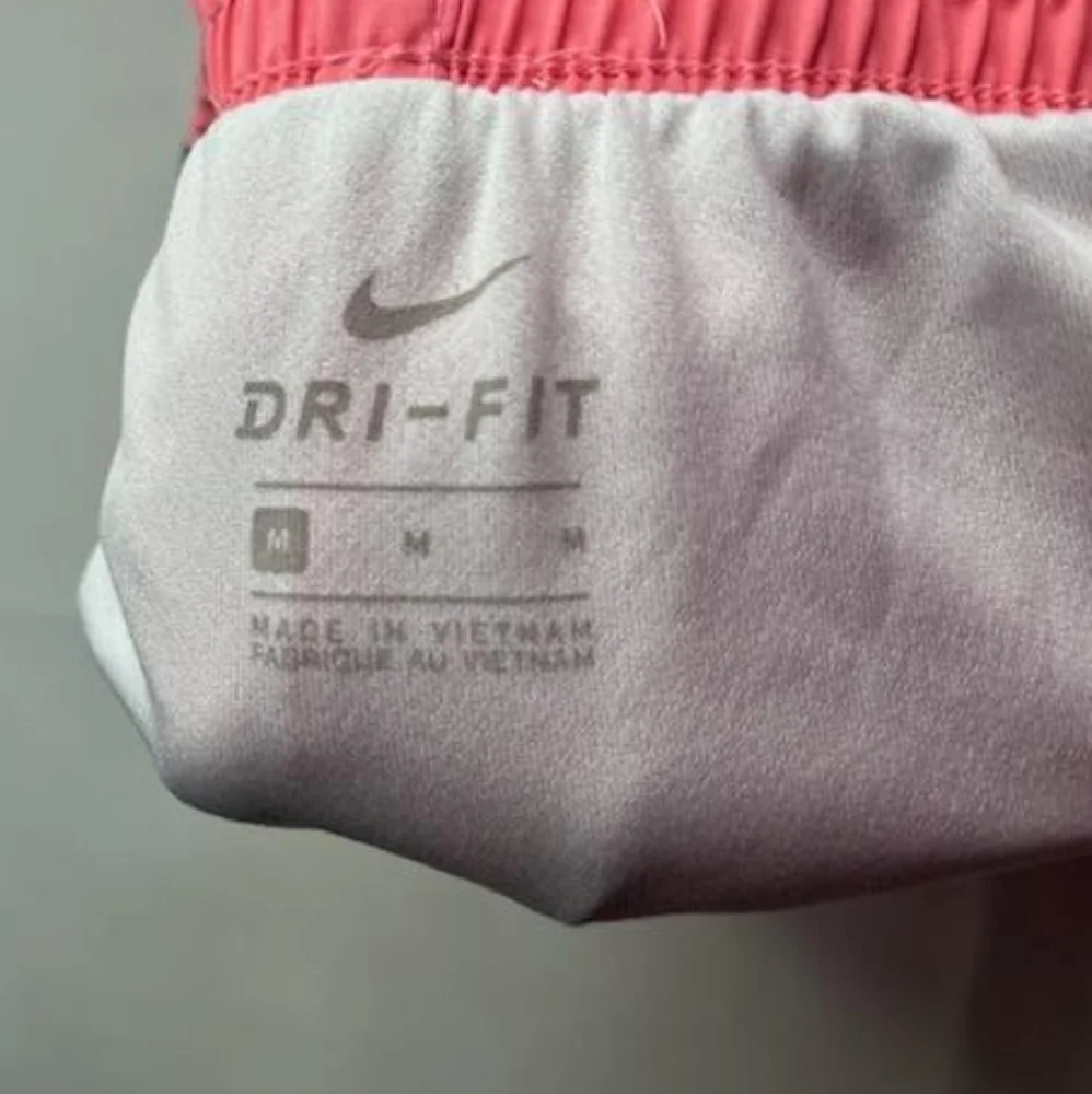 Nike dry fit Girls Athletic Running shorts size medium pink white S-1
